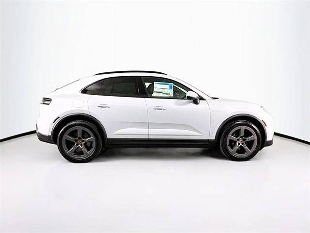 2025 Porsche Macan Electric