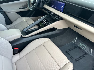 2026 Porsche Macan Macan Electric