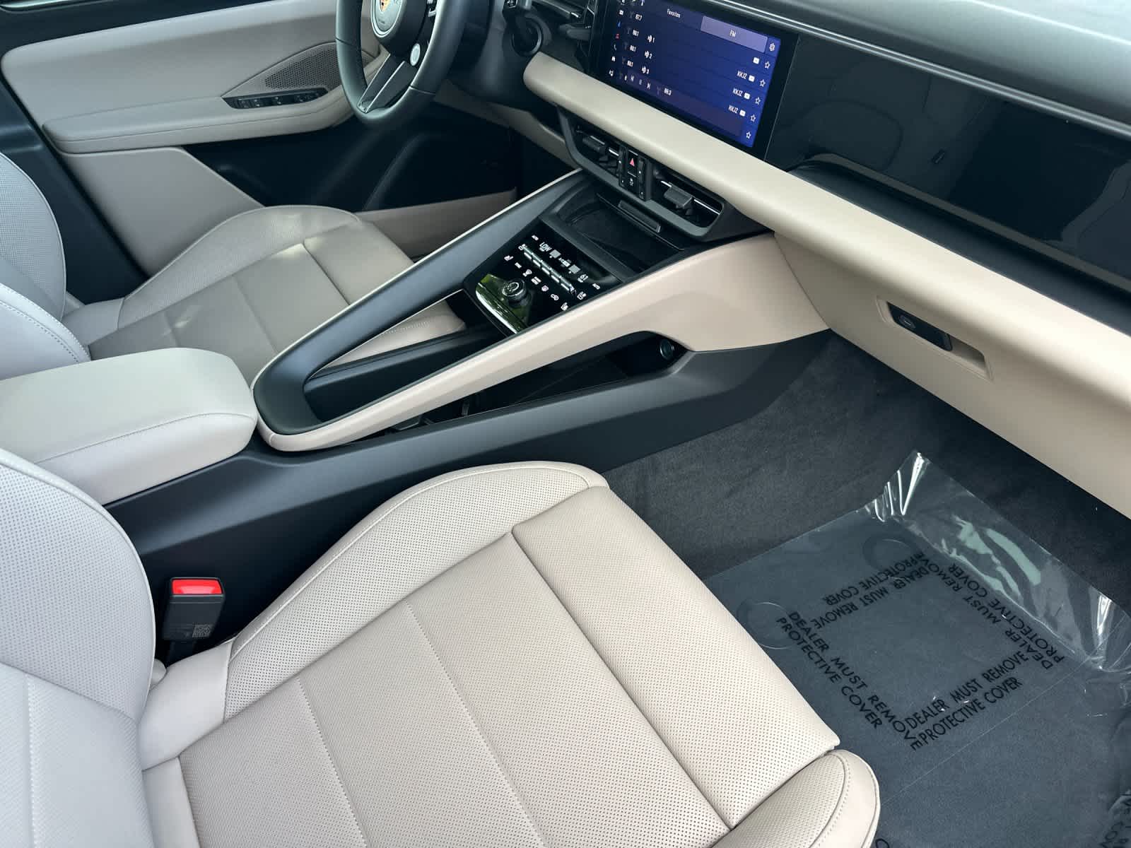 2026 Porsche Macan Macan Electric