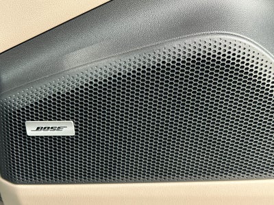 2026 Porsche Macan Macan Electric