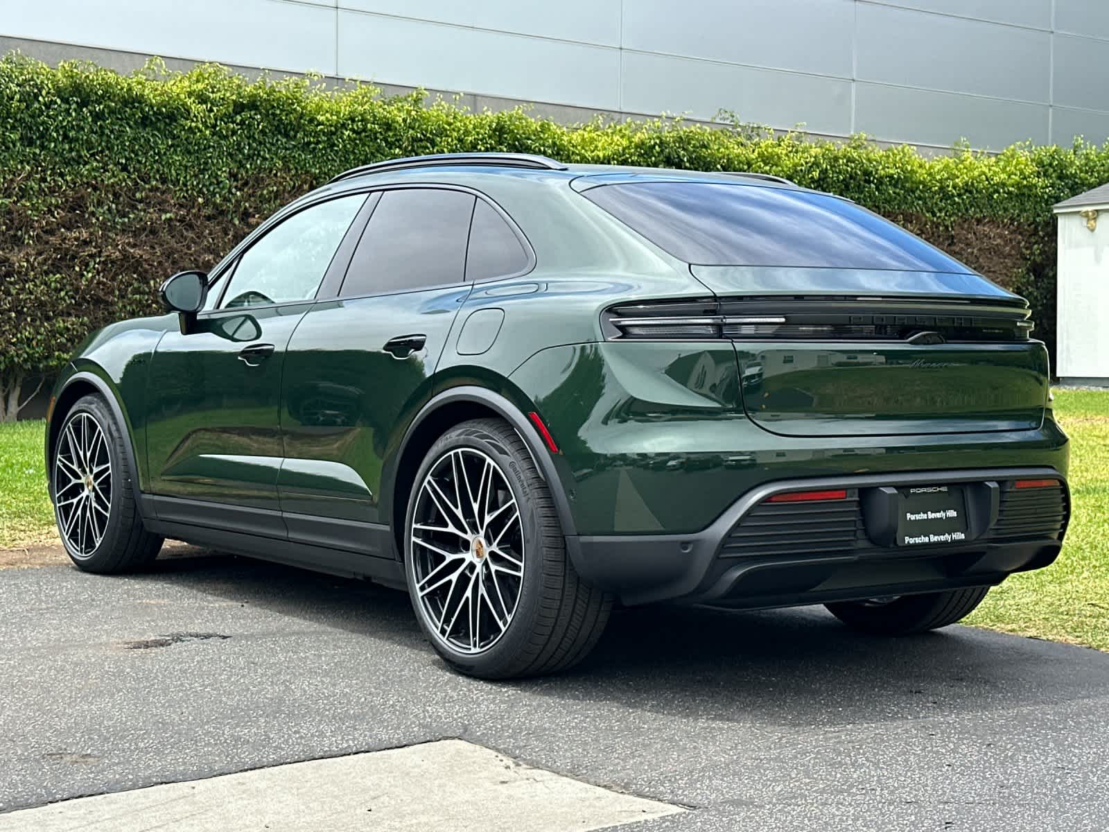 2026 Porsche Macan Macan Electric