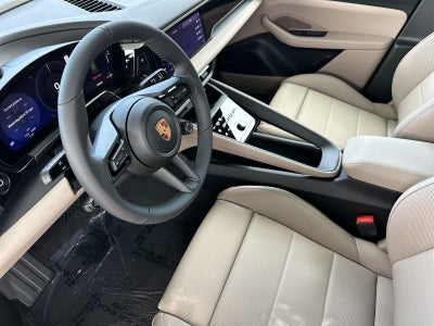 2026 Porsche Macan Macan Electric