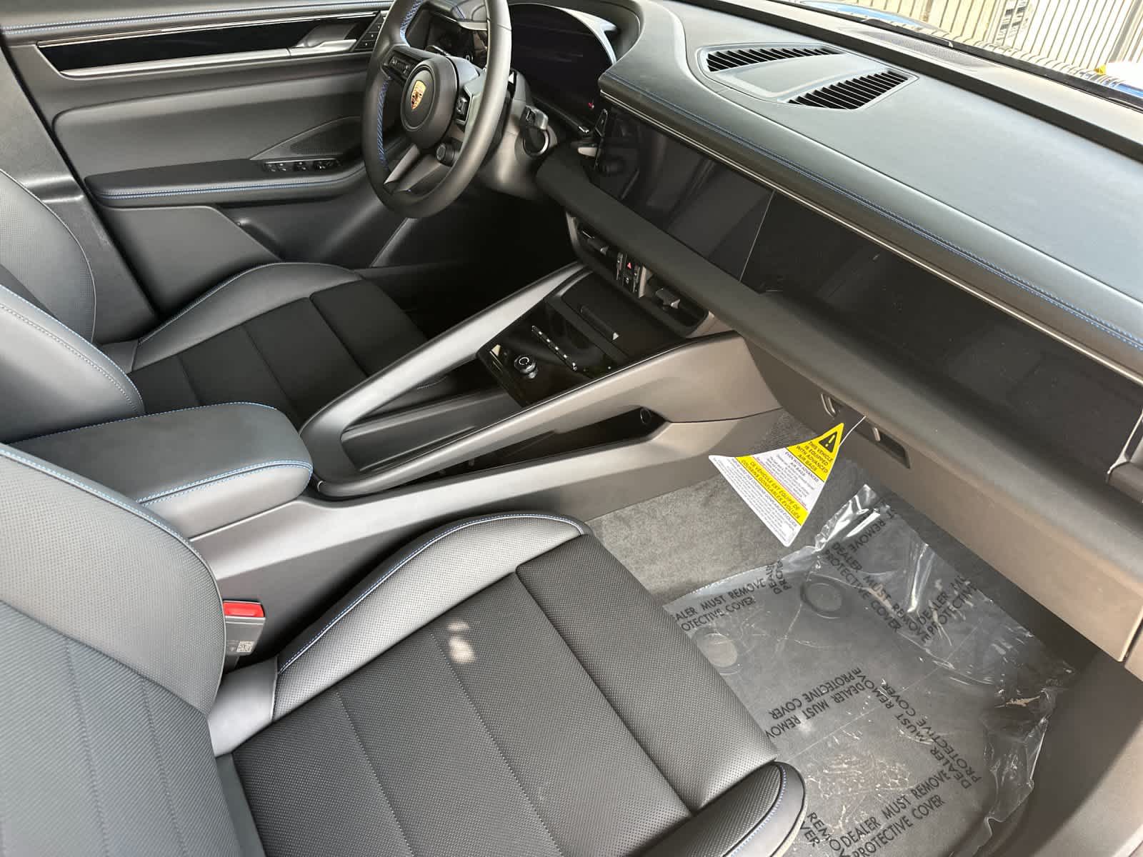 2026 Porsche Macan Macan Electric