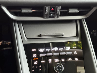 2026 Porsche Macan Macan Electric