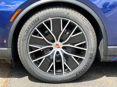 2026 Porsche Macan Macan Electric