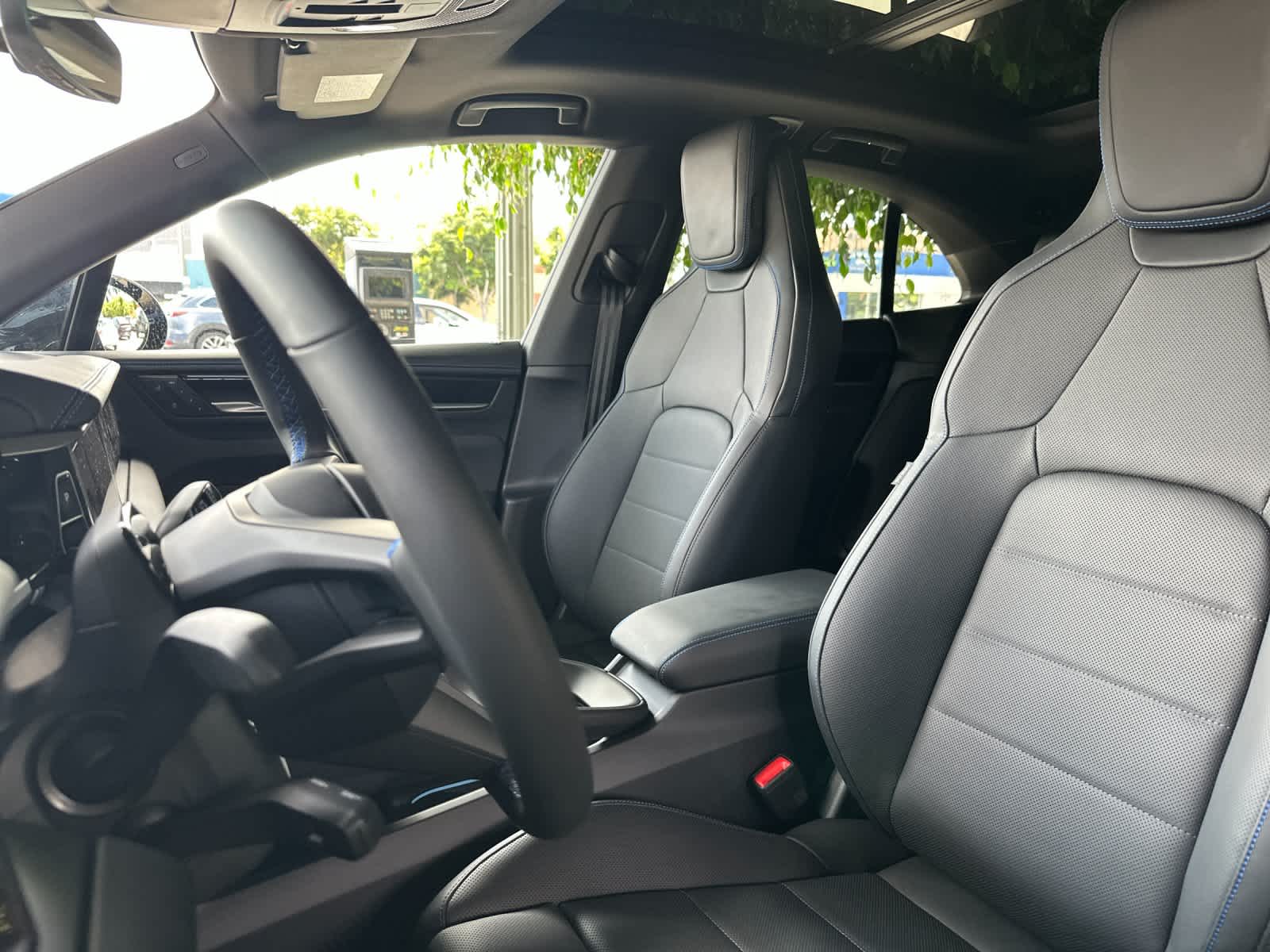 2026 Porsche Macan Macan Electric