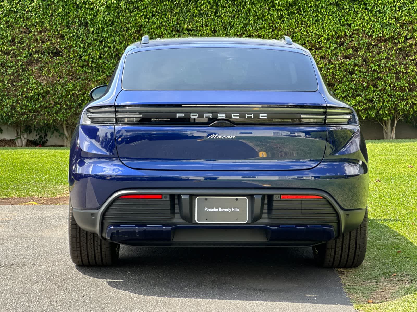 2026 Porsche Macan Macan Electric