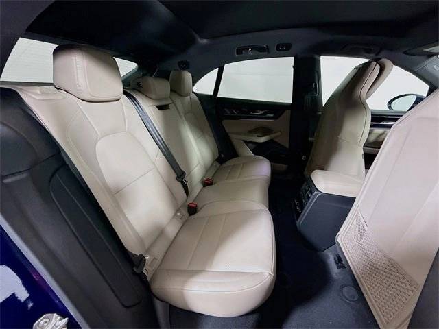 2025 Porsche Macan Electric