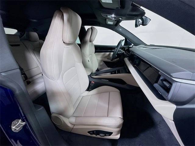 2025 Porsche Macan Electric