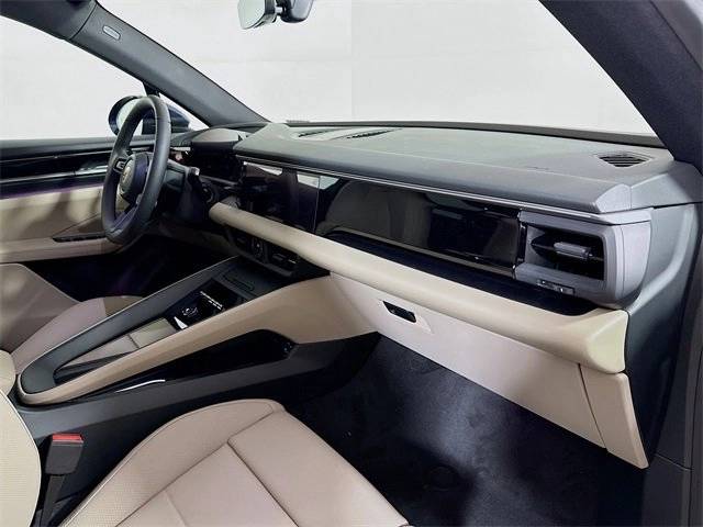 2025 Porsche Macan Electric