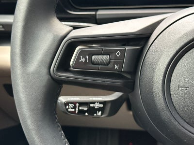 2025 Porsche Macan Electric