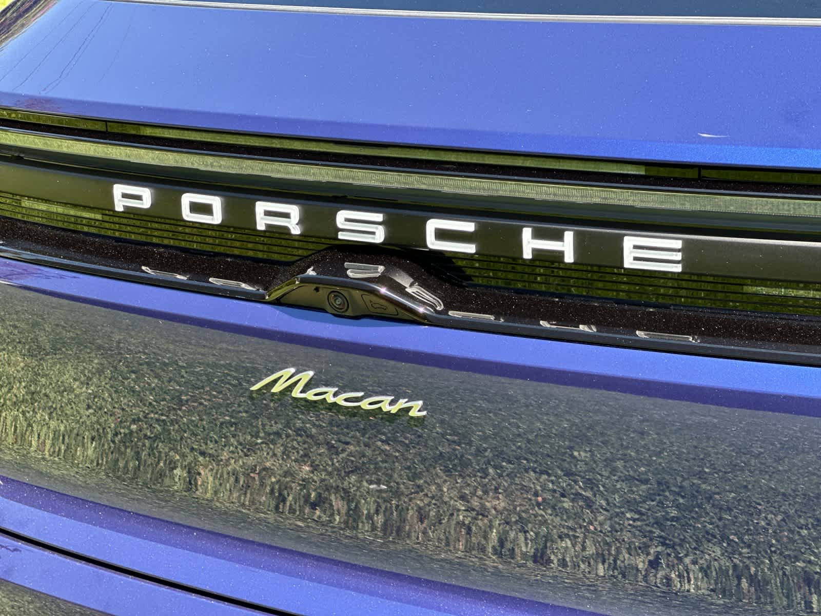 2025 Porsche Macan Electric