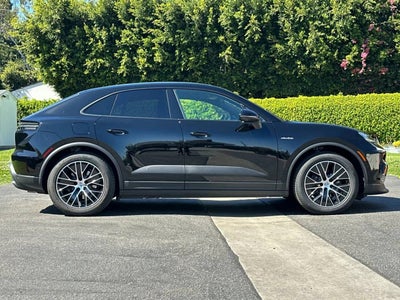 2026 Porsche Macan Electric