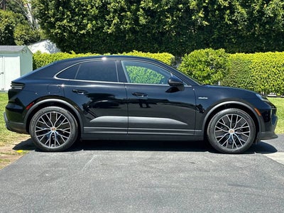 2026 Porsche Macan Electric