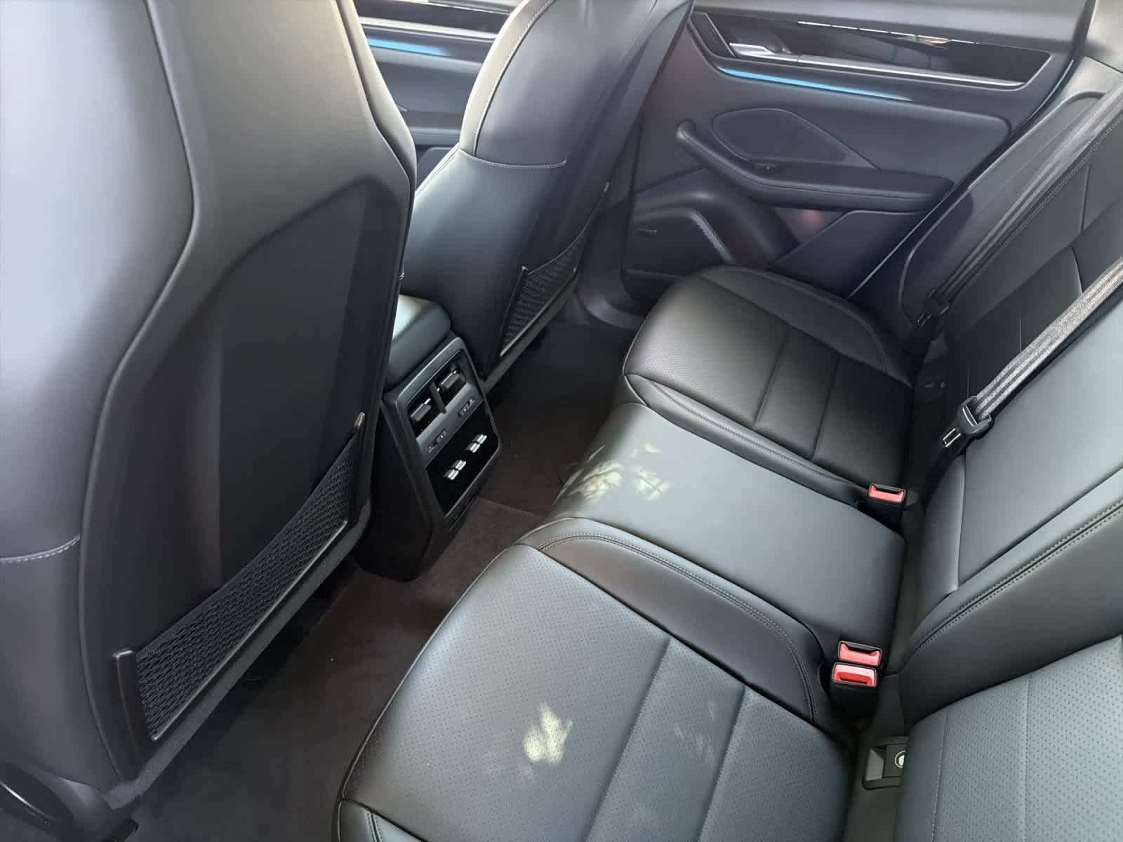 2026 Porsche Macan Macan Electric