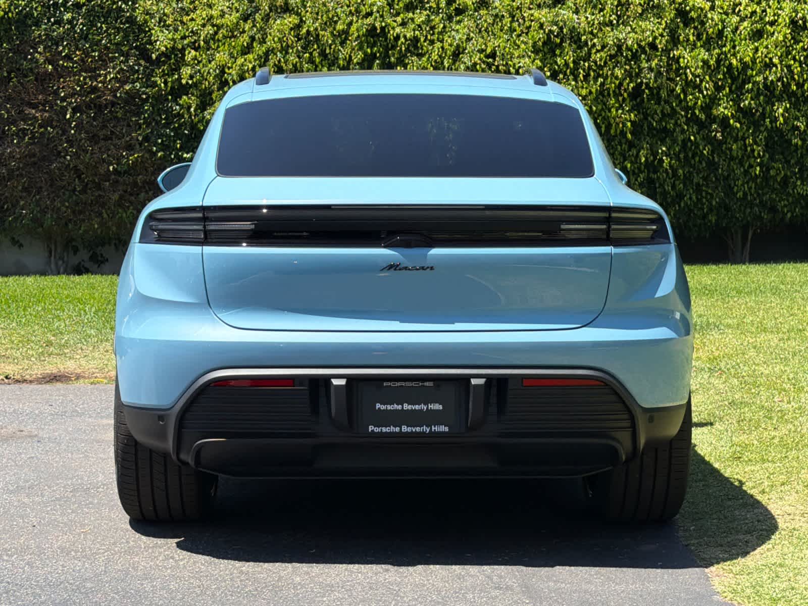 2026 Porsche Macan Macan Electric