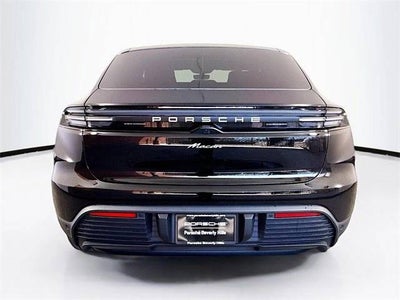 2025 Porsche Macan Electric