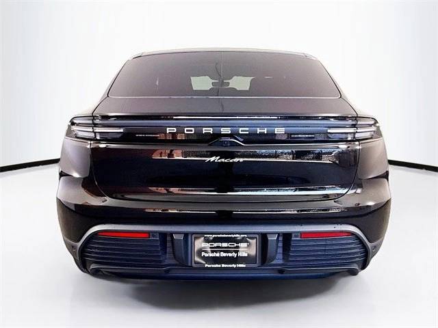 2025 Porsche Macan Electric