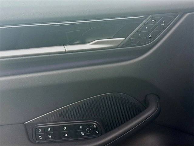 2025 Porsche Macan Electric