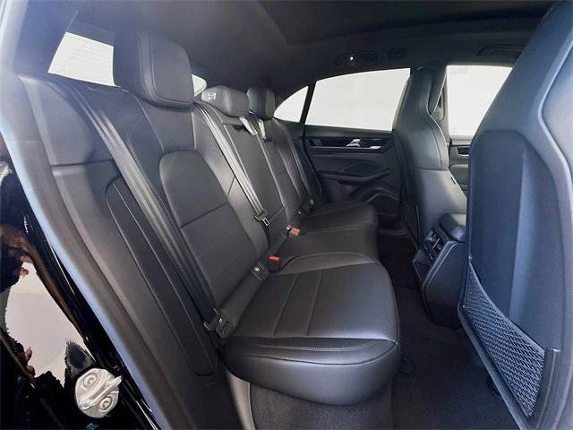 2025 Porsche Macan Electric