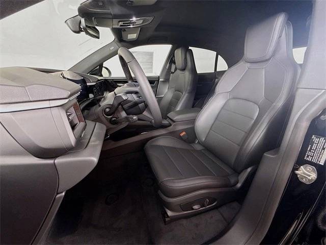 2025 Porsche Macan Electric