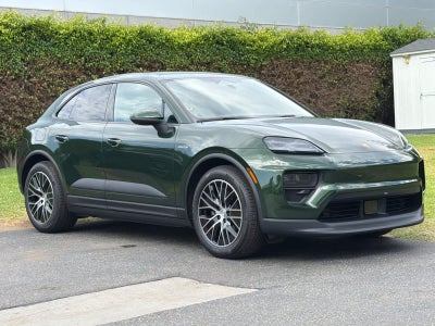 2026 Porsche Macan Macan Electric