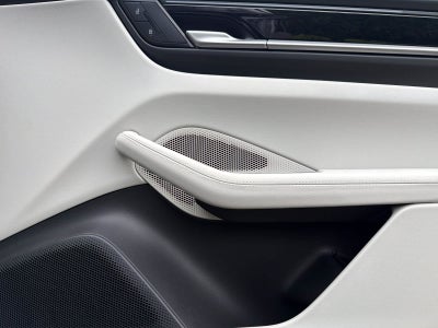 2026 Porsche Macan Macan Electric