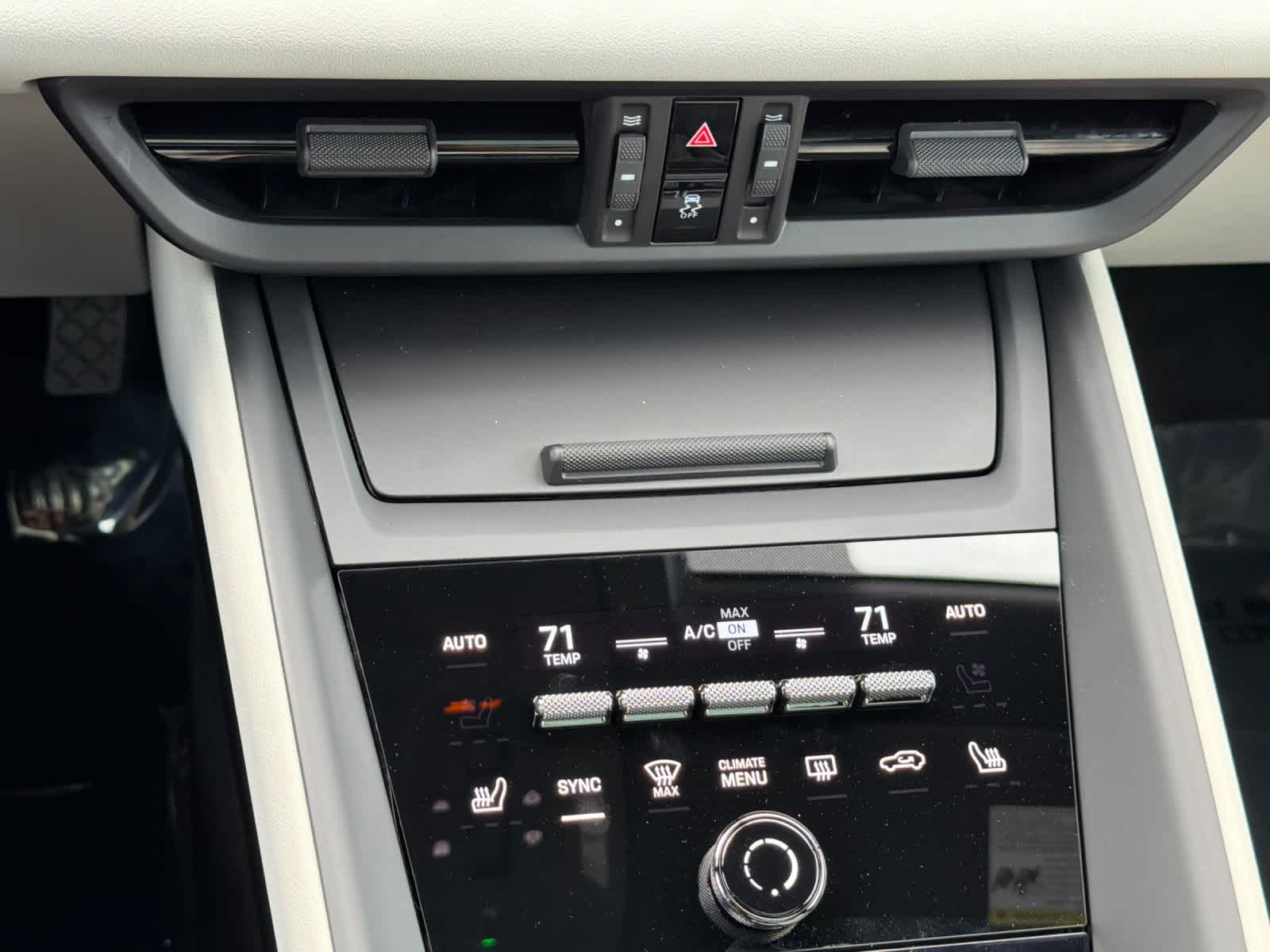 2026 Porsche Macan Macan Electric
