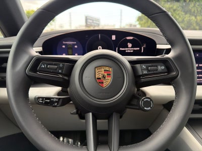 2026 Porsche Macan Macan Electric
