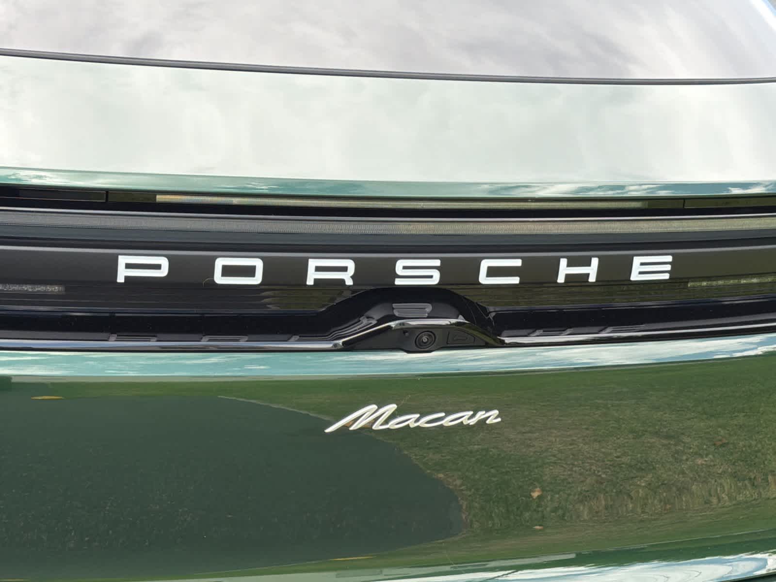 2026 Porsche Macan Macan Electric