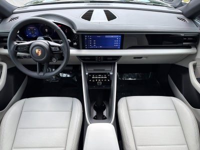 2026 Porsche Macan Macan Electric