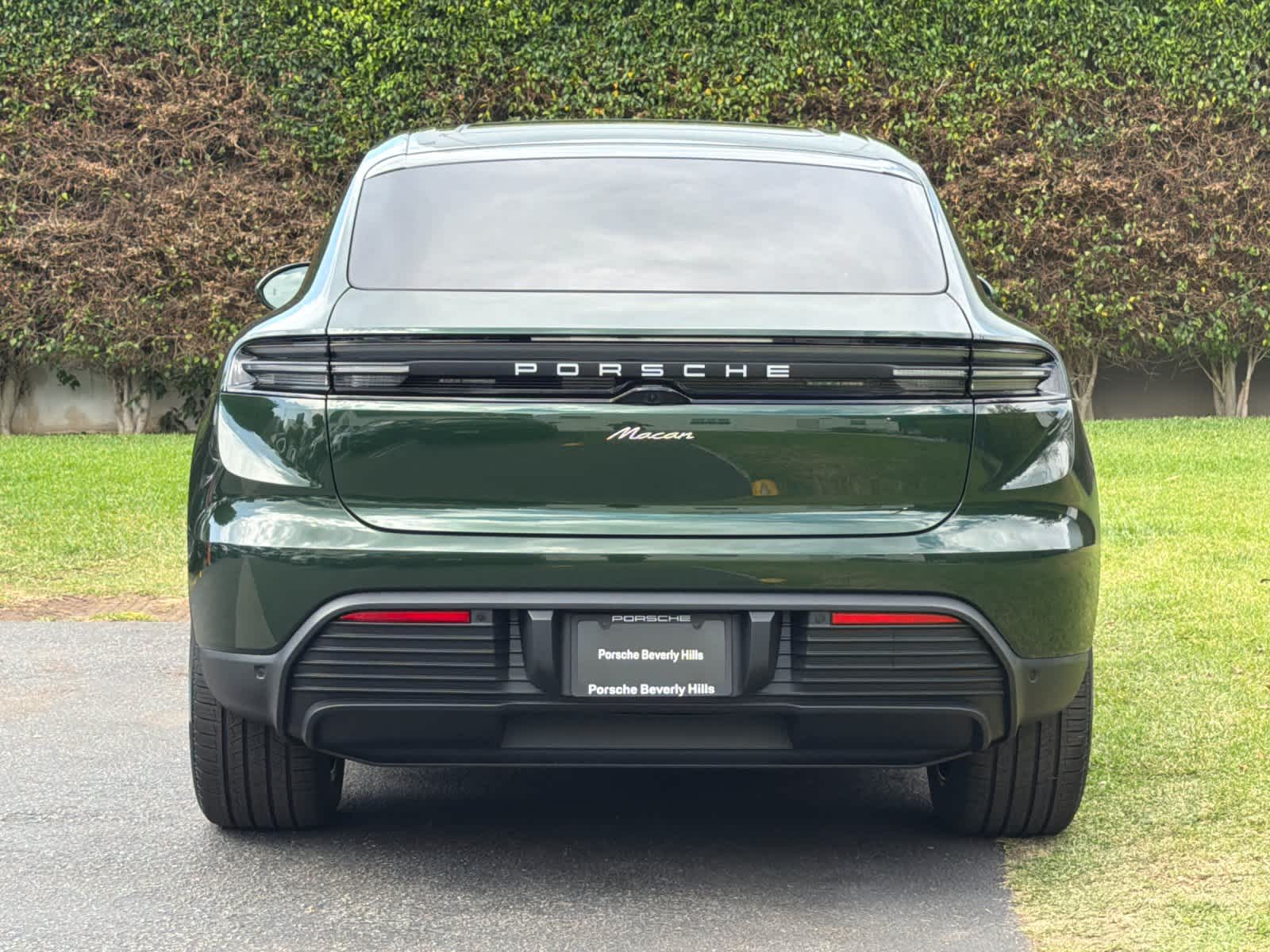 2026 Porsche Macan Macan Electric