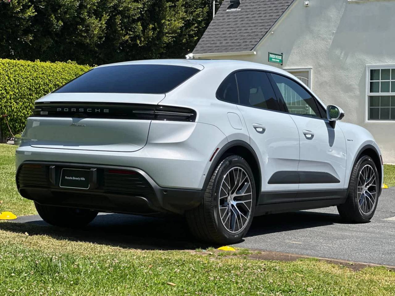 2026 Porsche Macan Electric
