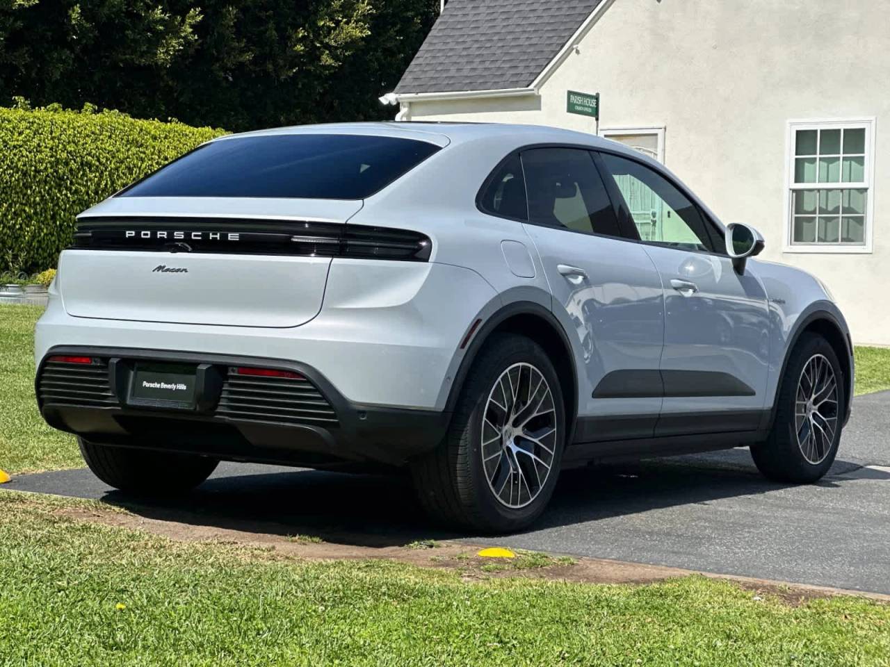 2026 Porsche Macan Electric