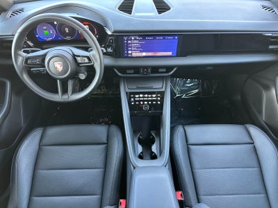 2025 Porsche Macan Macan Electric