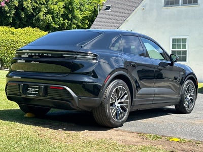 2025 Porsche Macan Macan Electric