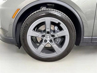 2025 Porsche Macan Electric