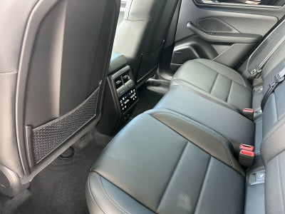 2026 Porsche Macan Macan Electric
