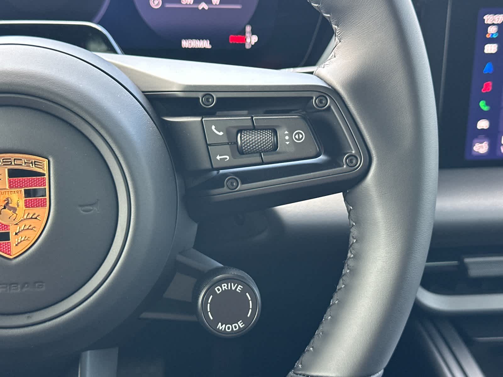2026 Porsche Macan Macan Electric