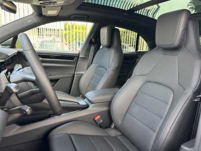 2026 Porsche Macan Macan Electric