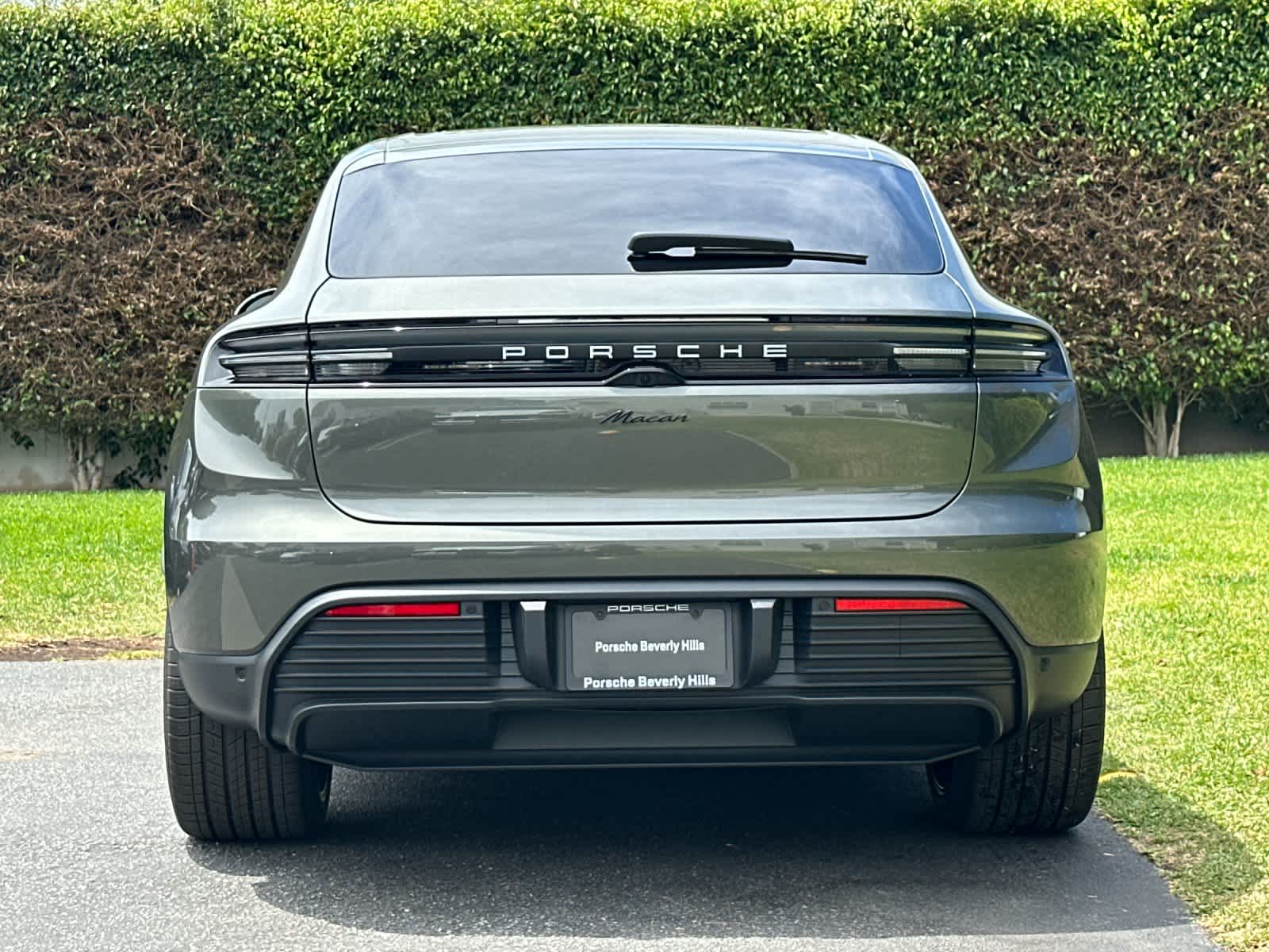 2026 Porsche Macan Macan Electric