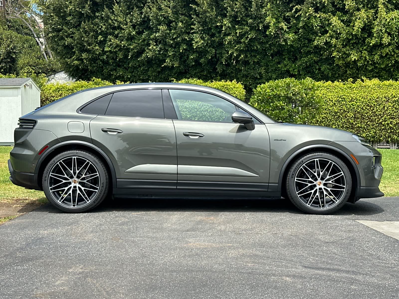 2026 Porsche Macan Macan Electric