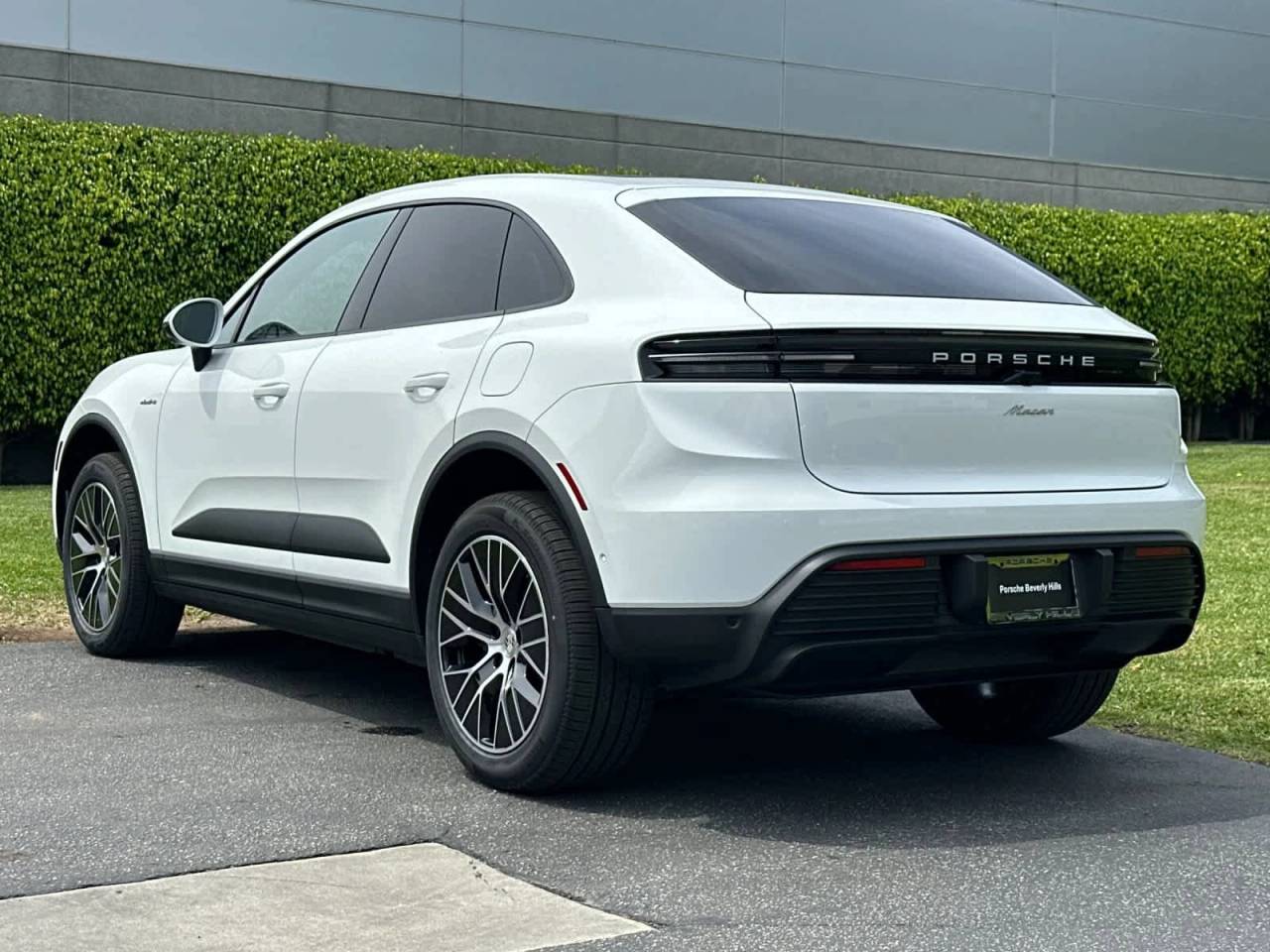 2026 Porsche Macan Electric