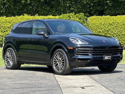 2023 Porsche Cayenne E-Hybrid Platinum Edition