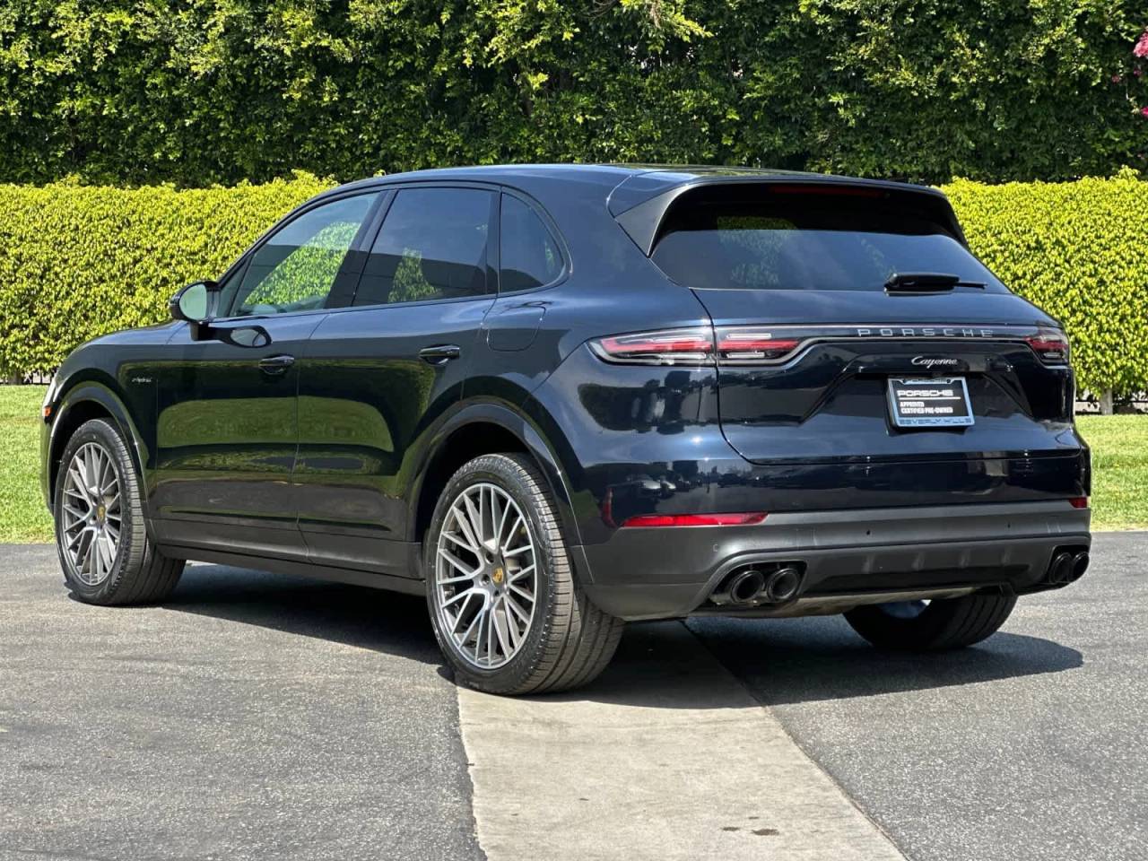 2023 Porsche Cayenne E-Hybrid Platinum Edition