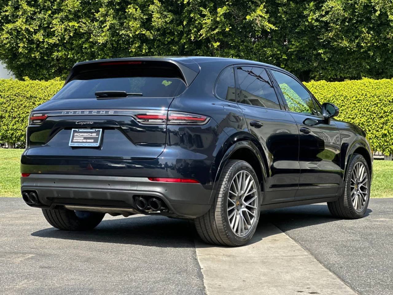 2023 Porsche Cayenne E-Hybrid Platinum Edition