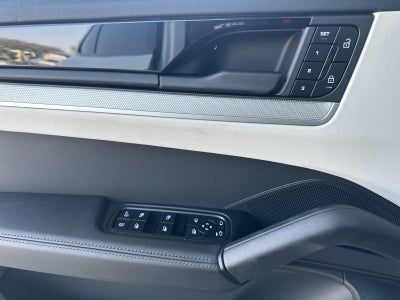 2025 Porsche Cayenne E-Hybrid