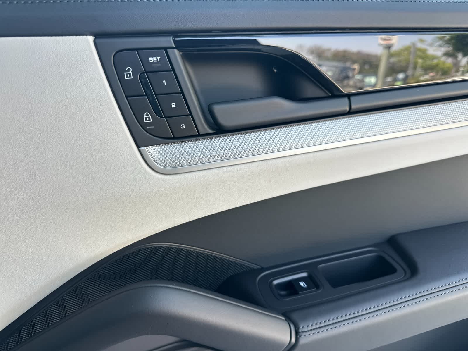 2025 Porsche Cayenne E-Hybrid