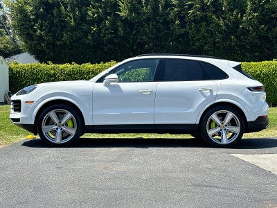 2025 Porsche Cayenne E-Hybrid