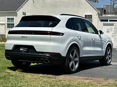 2025 Porsche Cayenne E-Hybrid